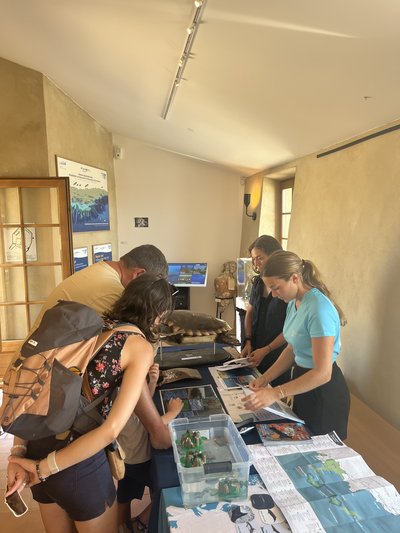Écoguides en animation au Fort du Pradeau